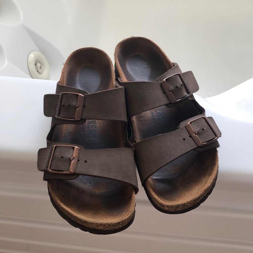 Mocha Two-Strap Birkenstock’s